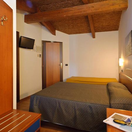 Casa Ferretti Di Ferretti Village Silvi Marina Habitación foto