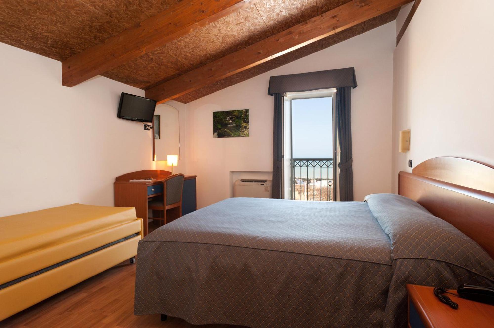 Casa Ferretti Di Ferretti Village Silvi Marina Habitación foto